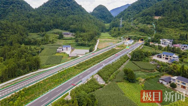 鹤峰高速公路最新进展，鹤峰高速公路最新进展报告