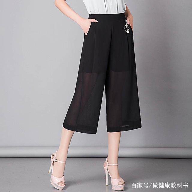 女装七分裤最新款型，女装七分裤最新款型，时尚潮流的细致演绎