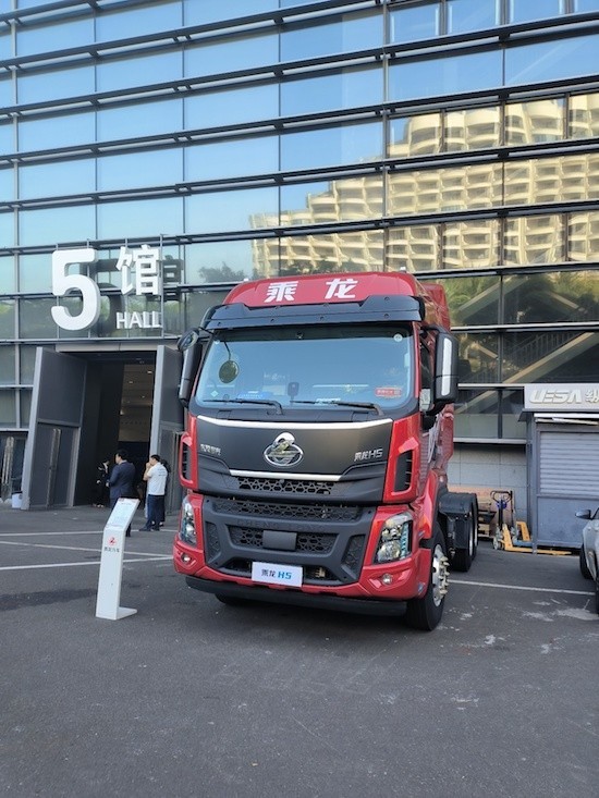 柳汽乘龙m5最新消息，柳汽乘龙M5最新消息，引领商用车市场的新篇章