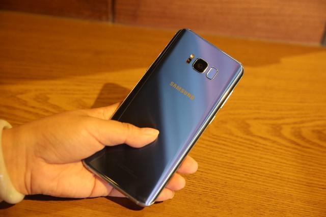 三星盖乐世s8最新广告，三星盖乐世S8最新广告，超越视界，领略科技之美