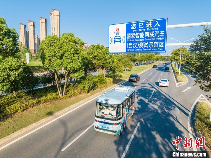 2025年新溪门天天开彩，新溪门天天开彩，探索未来的繁荣与机遇