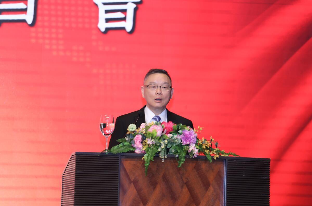 2025澳门精准正版免费大全，澳门正版免费大全，探索未来的机遇与挑战